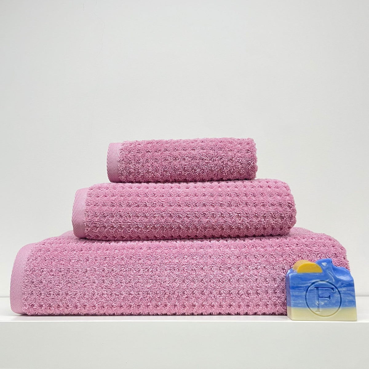 Set de Bain Prestige Dune Ocre Doré FLAMARDA avec serviettes texturées et savon artisanal