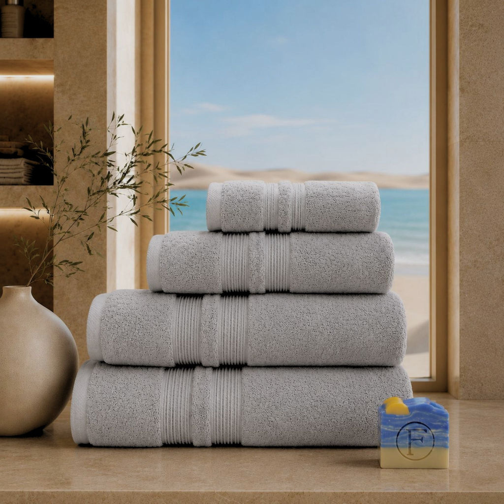 Set de Bain Essentiel FLAMARDA Sérénité Lagune Gris Orage avec drap de bain 100x150cm, serviette 70x140cm, serviette 50x100cm et savon artisanal Océan
