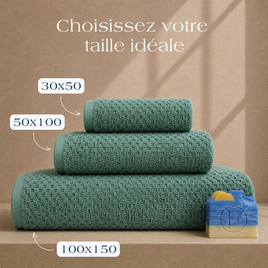 Serviettes de bain Prestige Dune Vert Azur FLAMARDA en 100x150cm, 50x100cm et 30x50cm confectionnées au Portugal en coton peigné